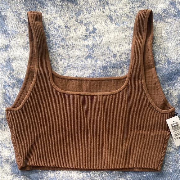 NWT Aritzia Babaton Sculpt Knit Brown Ribbed Women's Crop Top Size Large - Picture 3 of 9